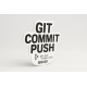 Naklejka "Git Commit Push" — vinylowa naklejka programistyczna 70×30 mm
